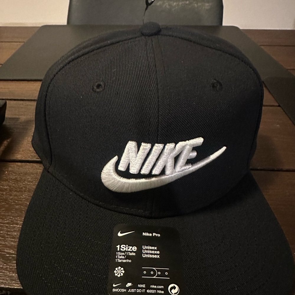 Nike Pro Black Hat with White Embroidered Swoosh unisex